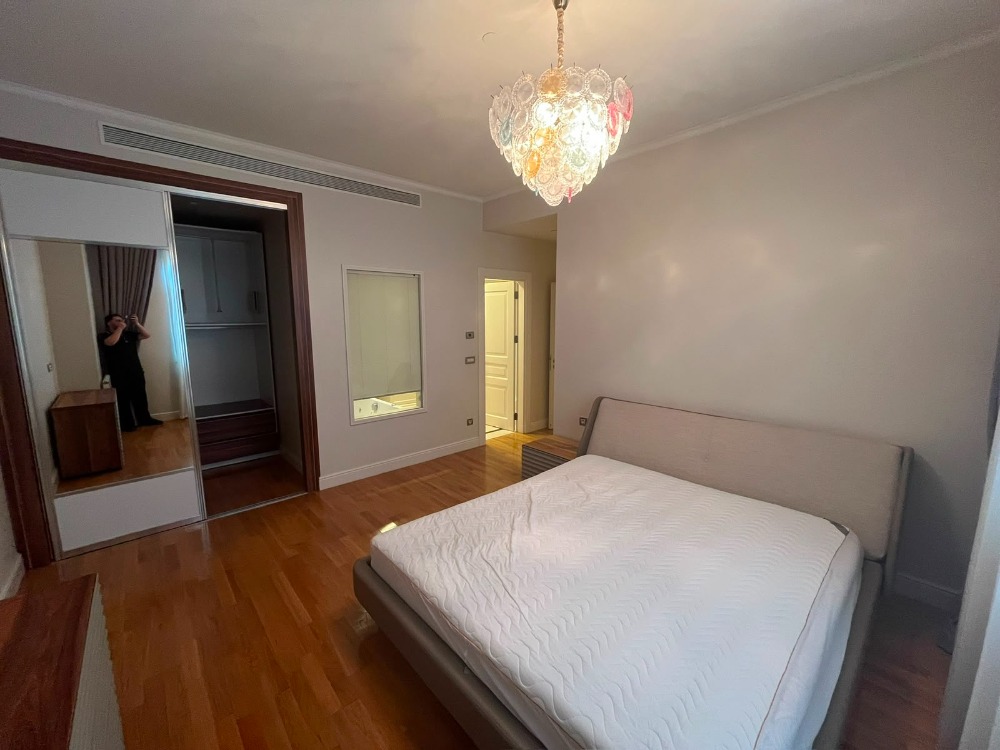 EMAAR SQUARE REZİDANCEDE HERMES CEPHE AÇIK TERASLI 155 M2 DAİRE