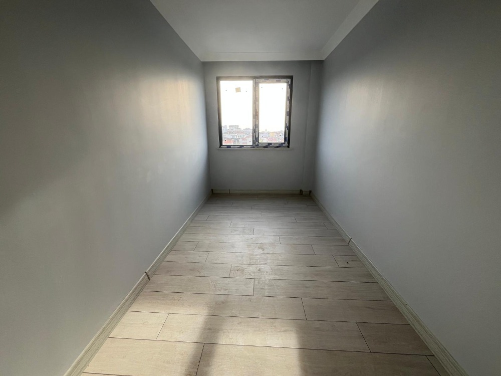 ÇAYIROVA BELEDİYESİ KARŞISI AÇIK TERASLI 3+2 SATILIK DUBLEX