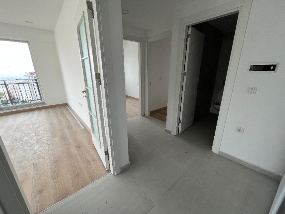 YAŞAMIN MERKEZİNDE KONFORUN ZİRVESİNDE SATILIK 3+1 DAİRE 