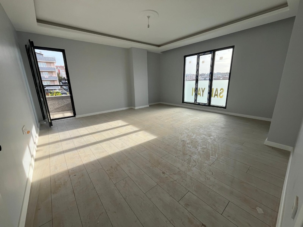 ÇAYIROVA BELEDİYESİ KARŞISI AÇIK TERASLI 3+2 SATILIK DUBLEX