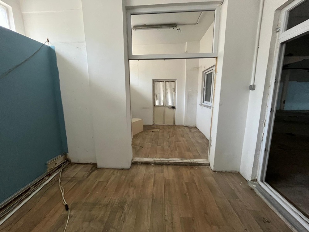 350 M2 İMALATHANE ARAÇ GİRİŞ RAMPALI 