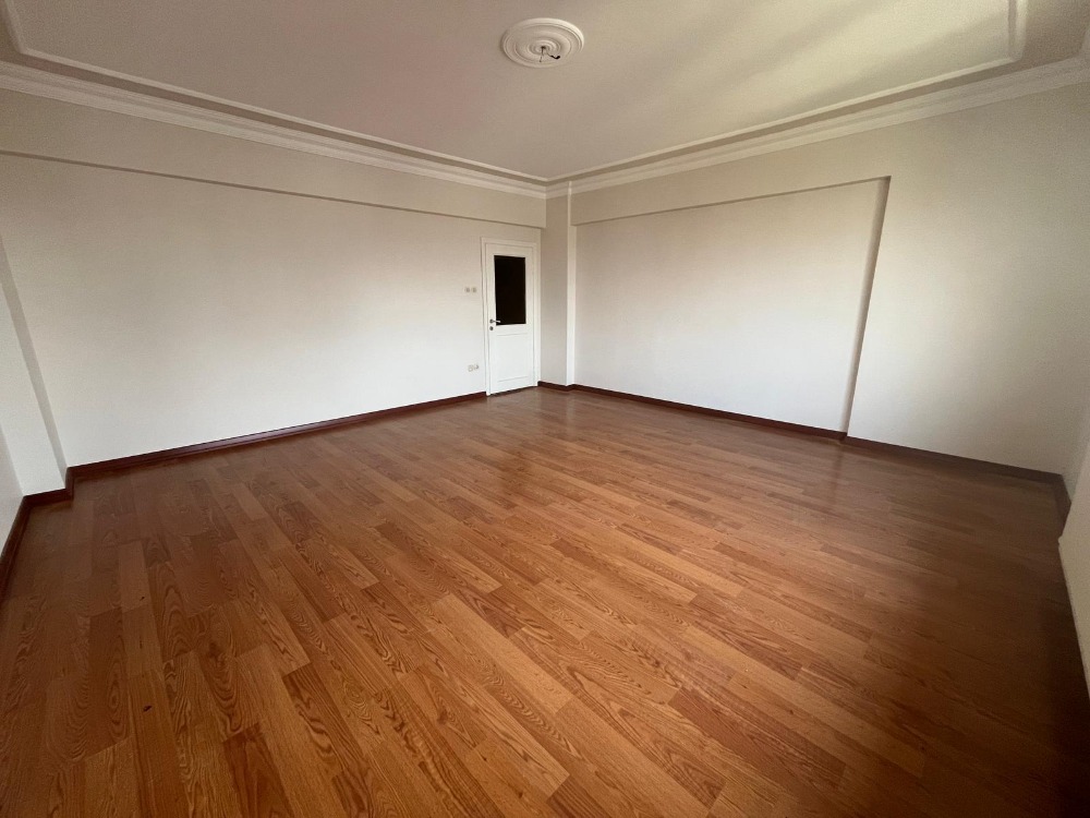 KARTAL SOĞANLIK GÜMÜŞPINAR’DA KİRALIK 4+2 DAİRE – YEŞİLKONAK SİTESİ