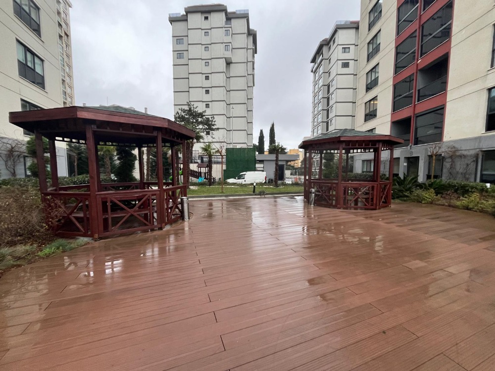 ROYAL GARDEN YAKACIKTA DENİZ MANZARALI 3+1 SATILIK DAİRE 