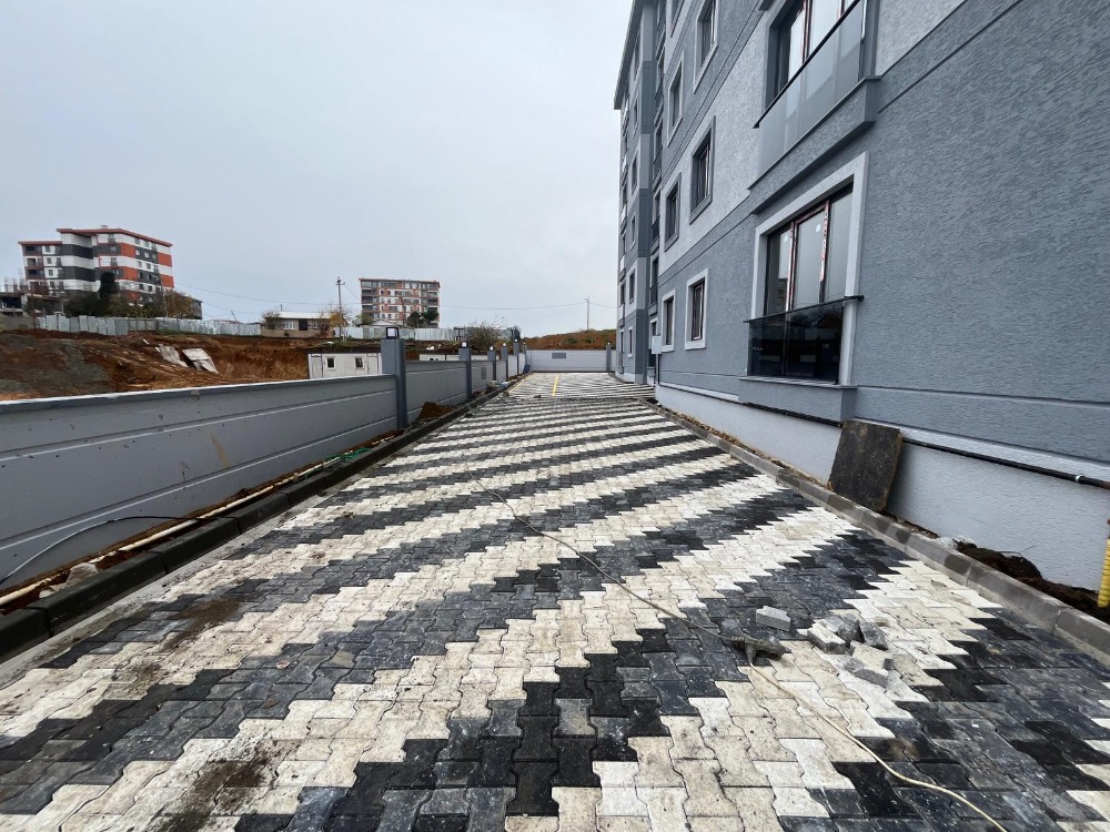 HARİKA KONUMDA PENDİK AHMET YESEVİDE SATILIK 2+1 DAİRE 