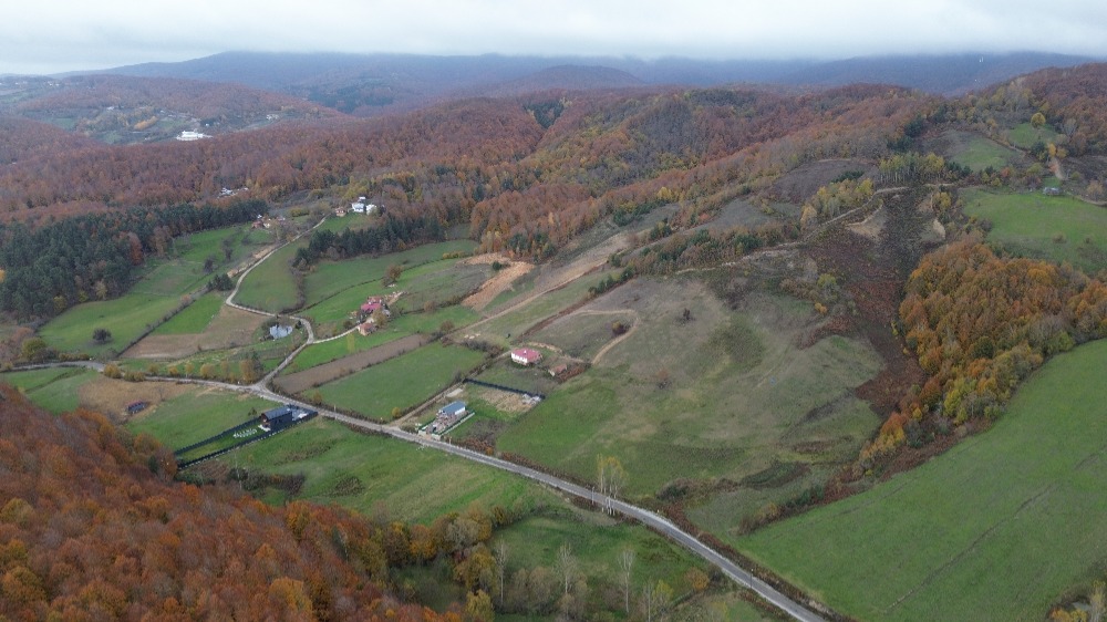 🌄 BURSA İZNİK KIRINTI KÖYÜ’NDE VADİ MANZARALI 773 m² İMARLI ARSA