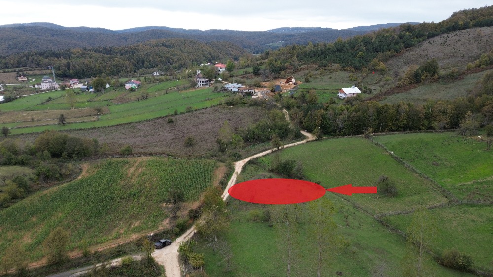 🌄 BURSA İZNİK KIRINTI KÖYÜ’NDE VADİ MANZARALI 468 m² İMARLI ARSA
