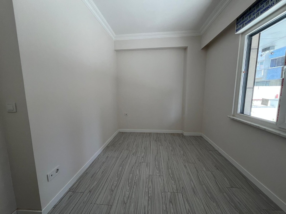 İKİZYUVA GAYRİMENKULDEN GENİŞ 1+1 MERKEZİ KONUMLU SATILIK DAİRE