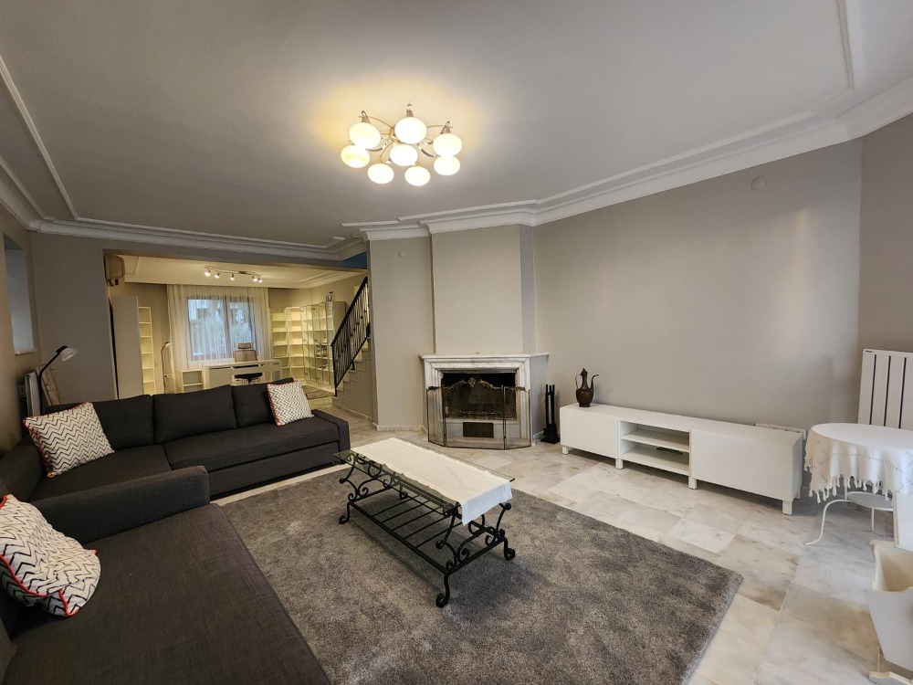 Tuzla Sahil Belde 22 Sitesinde Kiralık 300m2 Villa