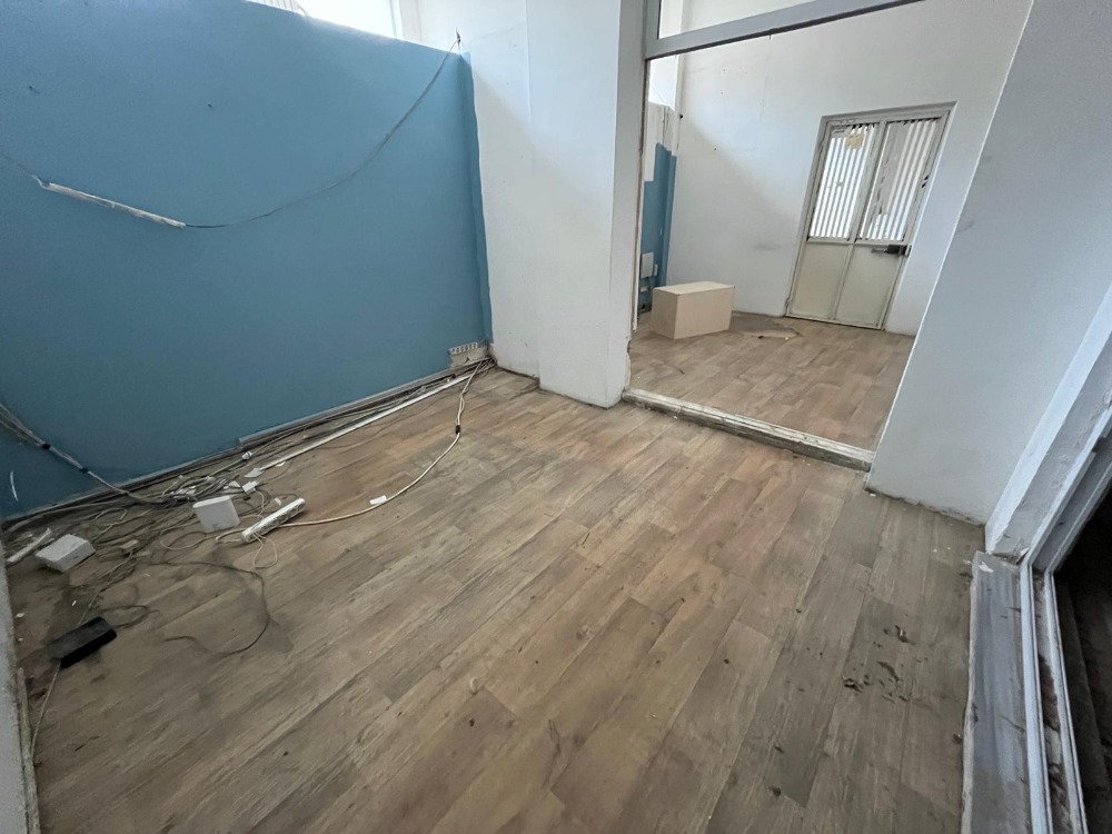 350 M2 İMALATHANE ARAÇ GİRİŞ RAMPALI 