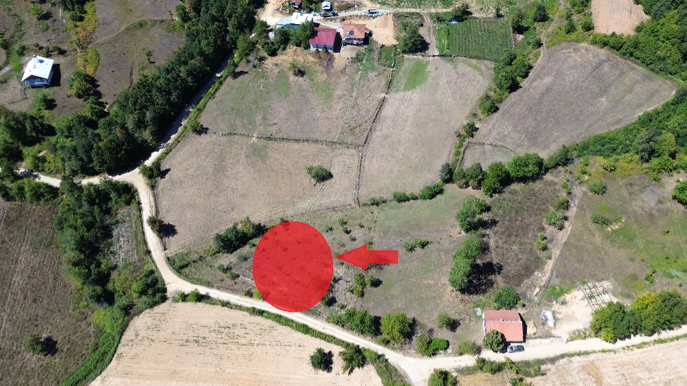 🌄 BURSA İZNİK KIRINTI KÖYÜ’NDE VADİ MANZARALI 468 m² İMARLI ARSA