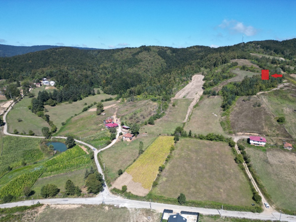 🌄 BURSA İZNİK KIRINTI KÖYÜ’NDE VADİ MANZARALI 539 m² İMARLI ARSA