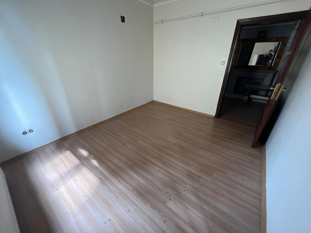 İKİZYUVA GAYRİMENKULDEN 140 M2 NET 3+1 KONUM AVANTAJLI KİRALIK DAİRE