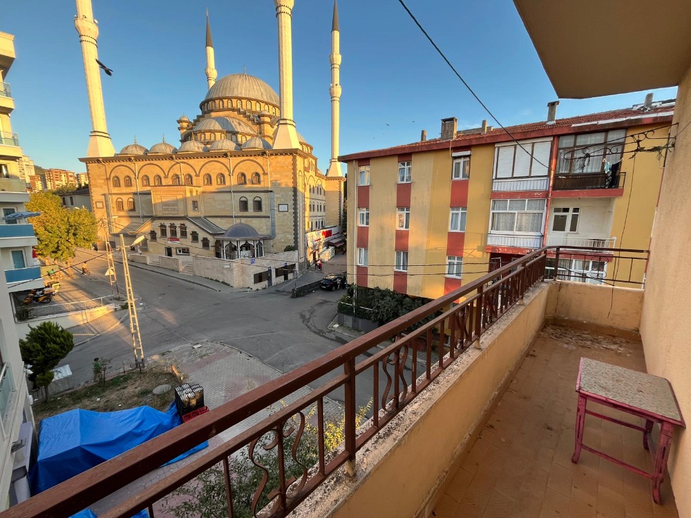 İKİZYUVA GAYRİMENKULDEN SOĞANLIK ÇARŞI ÜZERİ 2+1 KİRALIK DAİRE 