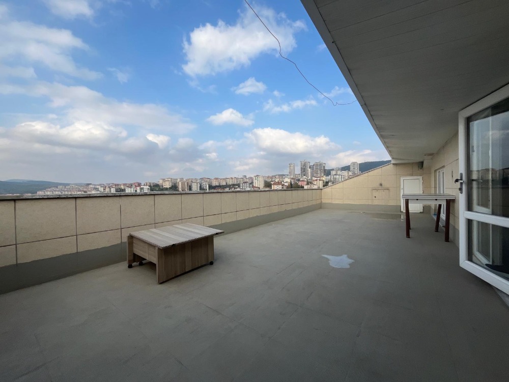 KARTAL SOĞANLIK GÜMÜŞPINAR’DA KİRALIK 4+2 DAİRE – YEŞİLKONAK SİTESİ