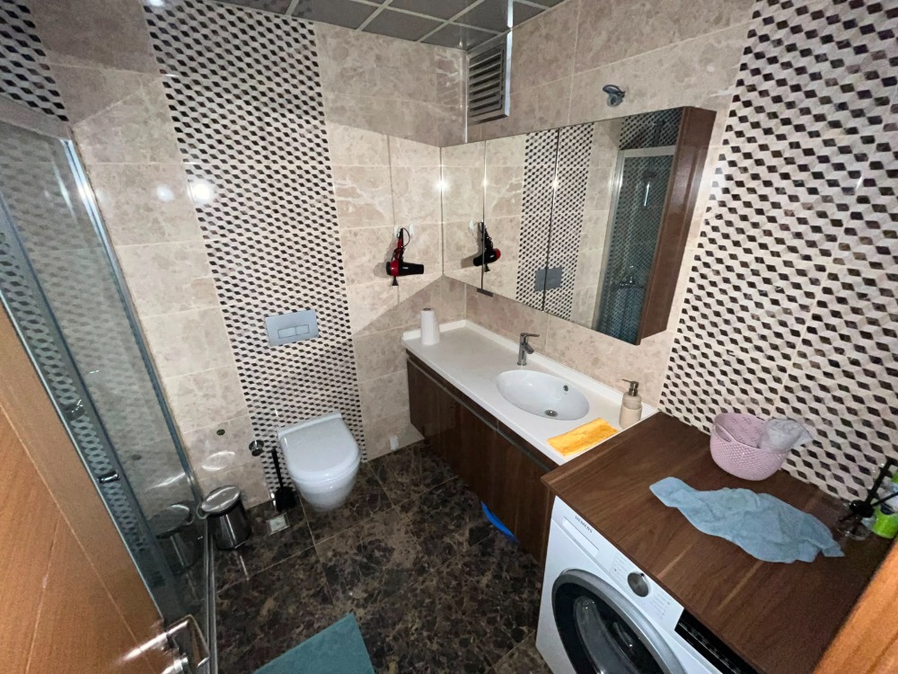ÇINAR GOLD SİTESİNDE FULL EŞYALI DENİZ MANZARALI KİRALIK DAİRE