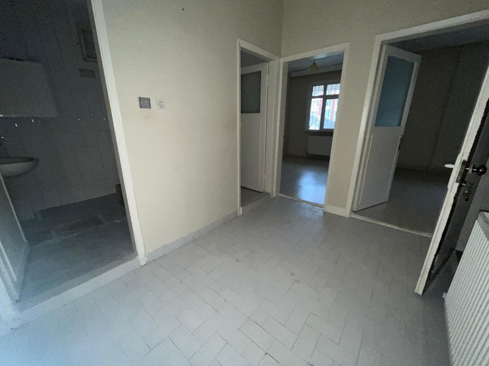 MÜSTAKİL BİNADA KİRALIK DAİRE