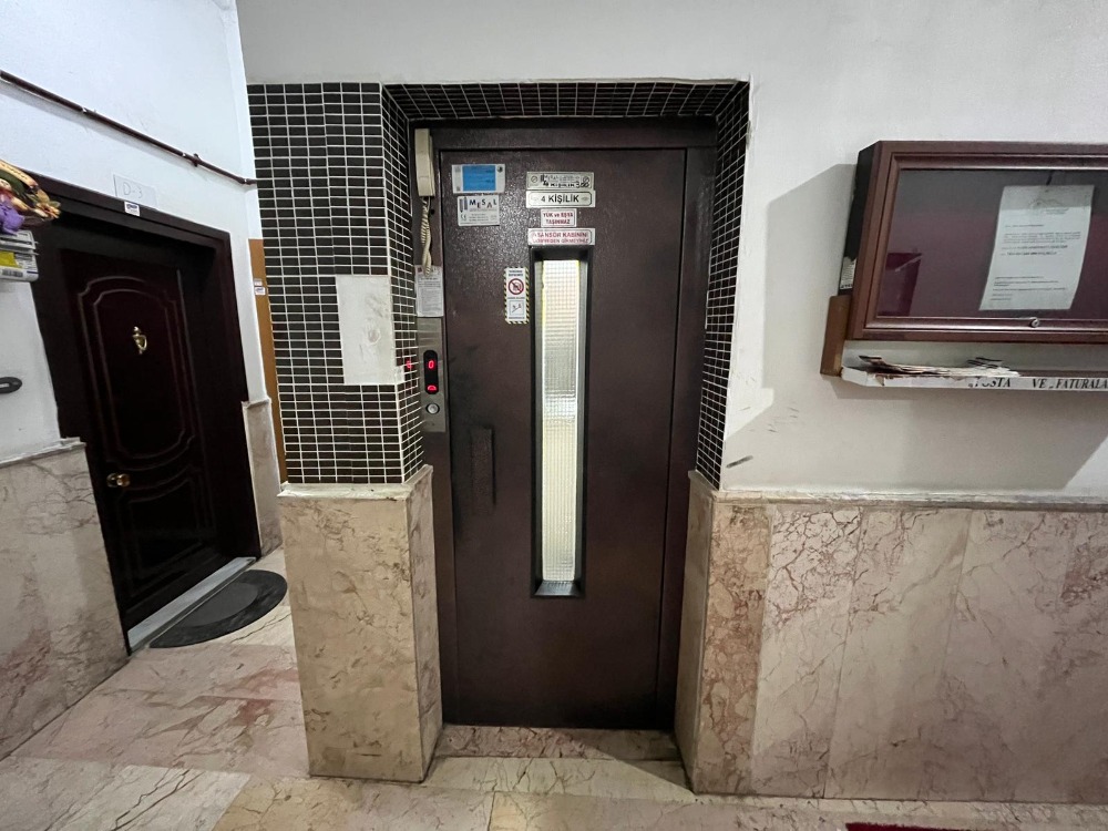 CEVİZLİ MAHALLESİNDE 3+1 ADLİYE VE HASTANE KARŞISI KİRALIK DAİRE