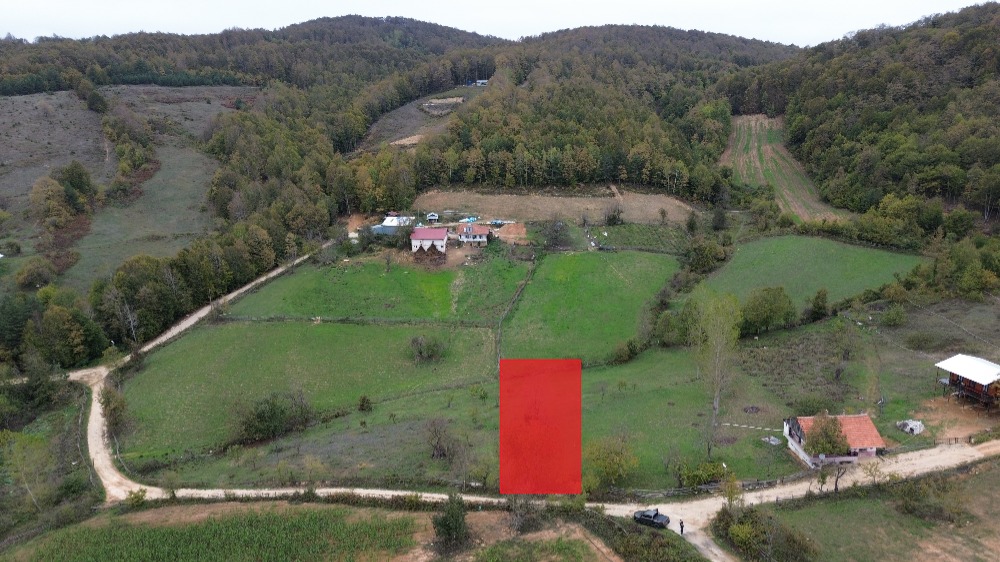🌄 BURSA İZNİK KIRINTI KÖYÜ’NDE VADİ MANZARALI 760 m² İMARLI ARSA