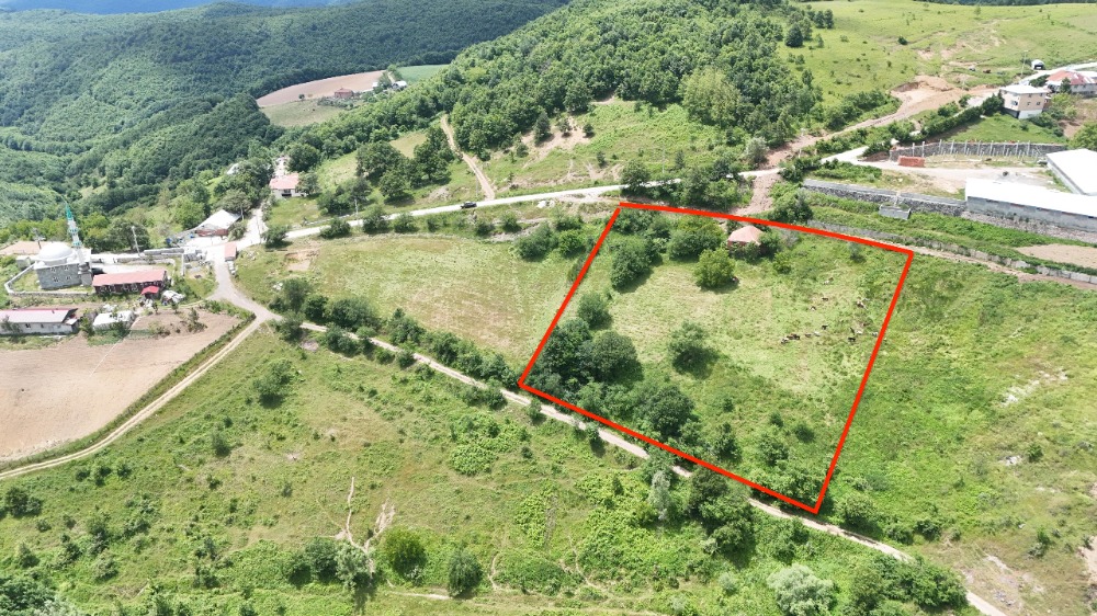 İZNİK HACIOSMAN KÖY İÇİNDE 5.207m2 ARSA