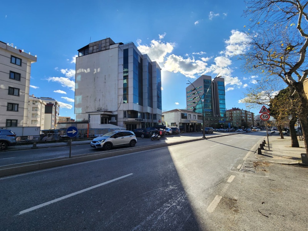 KARTAL SPOR CADDESİ CEPHELİ KİRALIK 170 m² KURUMSAL OFİS